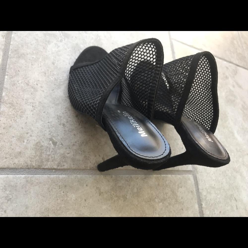 Sandals - Picture 2 of 4